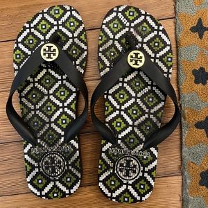 EUC Tory Burch flip flops — size 5
